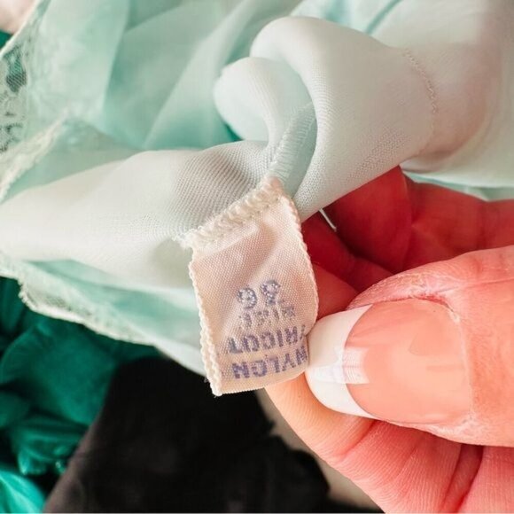 Vintage 1970’s Vanity Fair teal pale Blue Slip Dress Size 36 Small With Lace - Picture 10 of 10